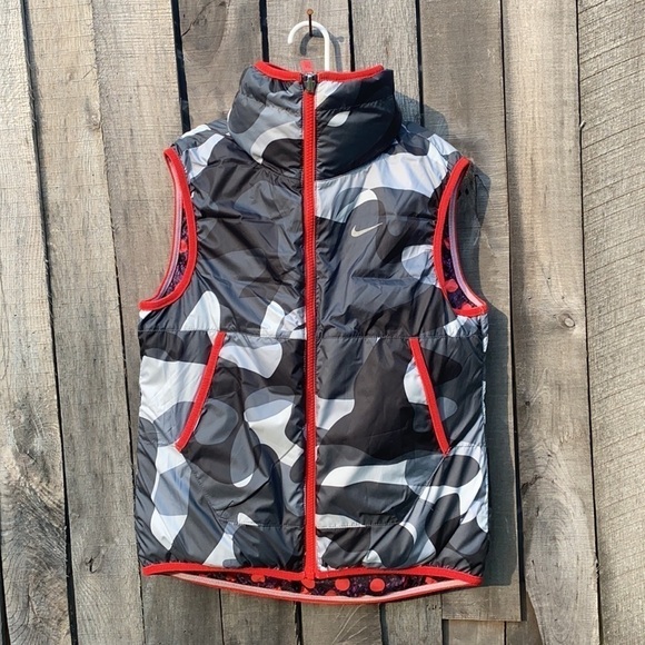 Girls Nike Puffer Reversible Zippered Vest size M - Picture 2 of 13